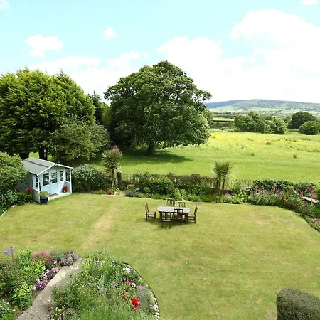 Saxon Villa Robin Hood's Bay Exterior photo